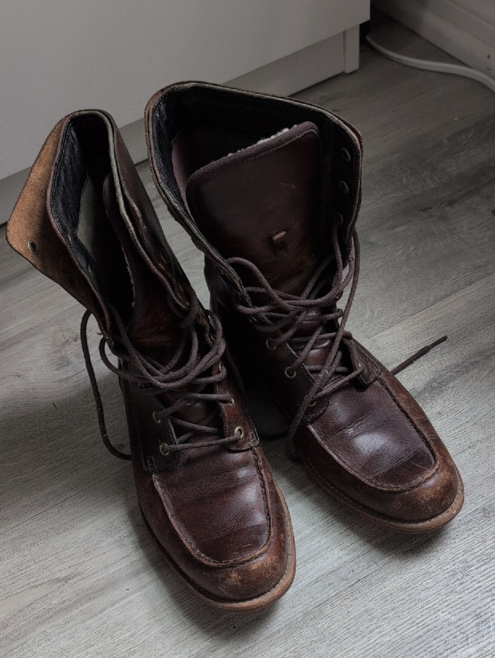 UGG Larus Grizzly Dark Brown Leather Men's Foldover Combat Boots